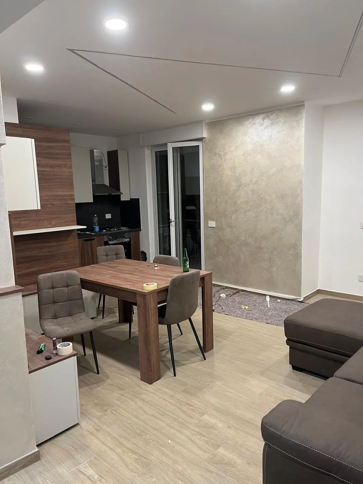 Cucina e luce integrata, dettaglio del lavoro — foto 3