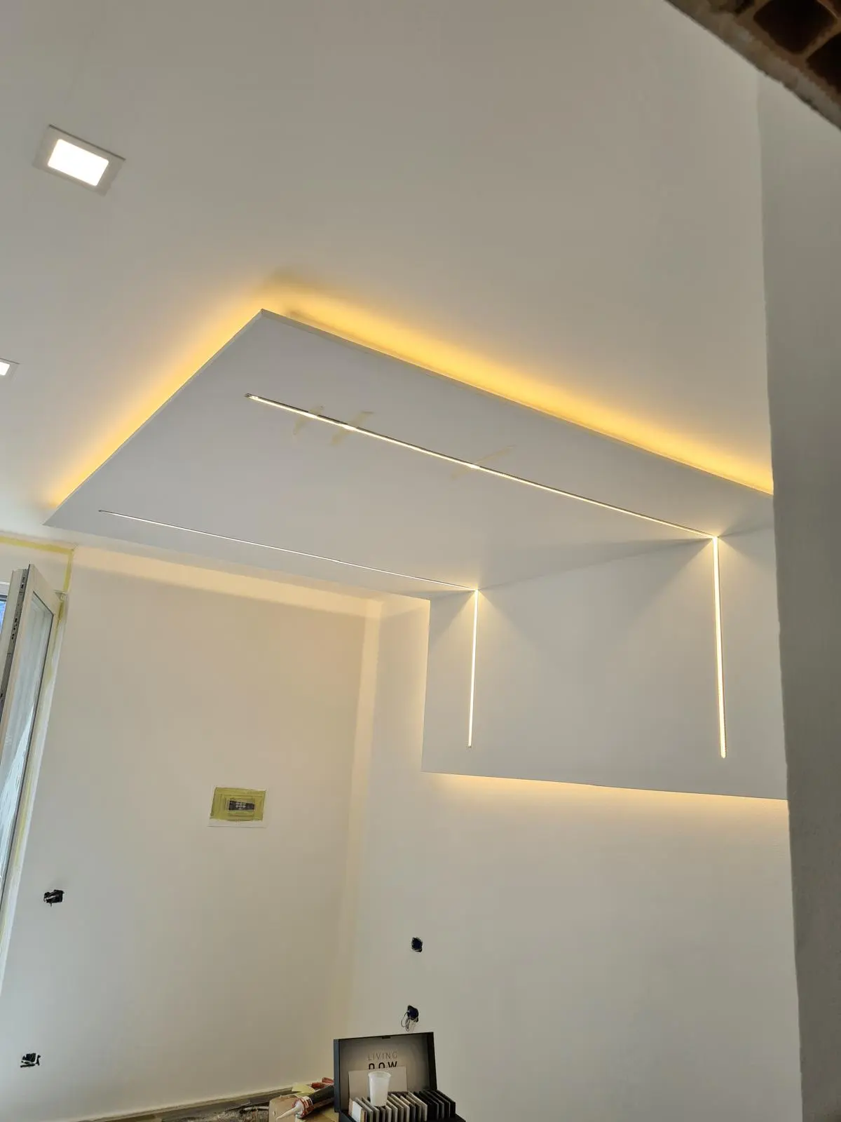 Controsoffitto LED, dettaglio del lavoro — foto 3